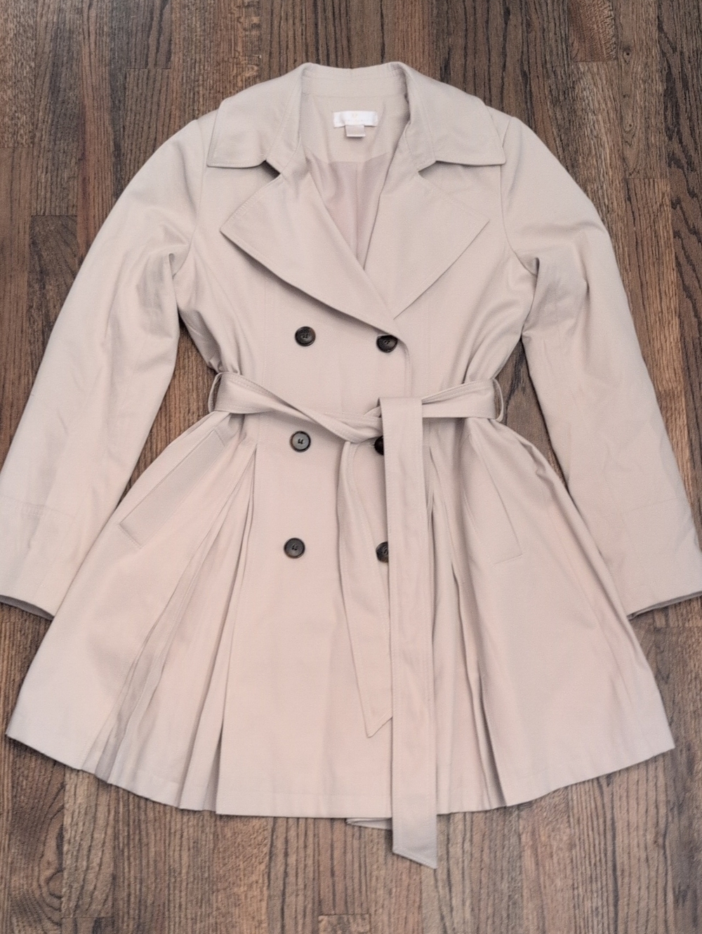Rachel Parcell Light Beige Double-Breasted Trench Coat with Belt